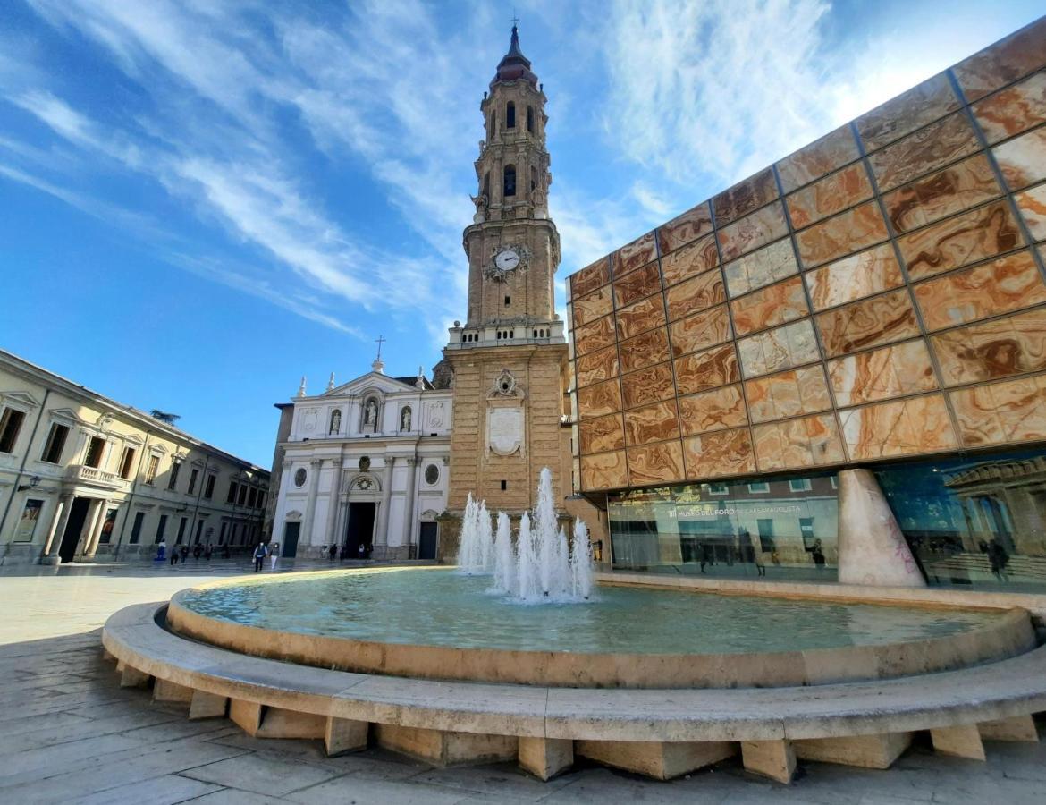 Apartamento Foro Romano Zaragoza Bagian luar foto